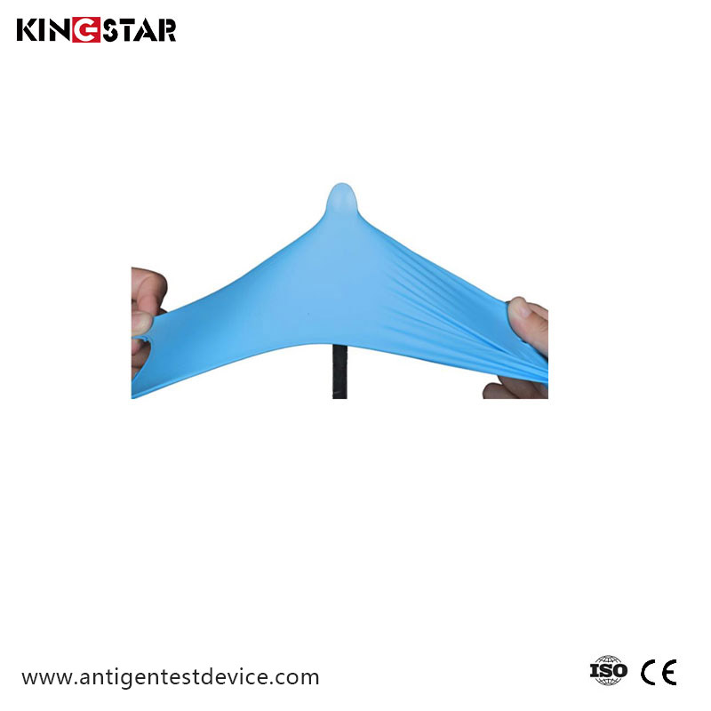 ¿Por qué son esenciales los guantes de examen sin polvo para los procedimientos quirúrgicos?